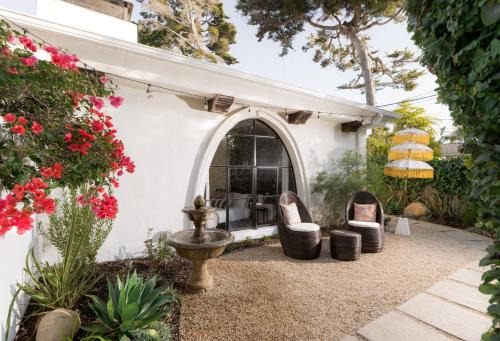 Montecito House | Casa Blanca Suite A1 - New, Private, Cozy!