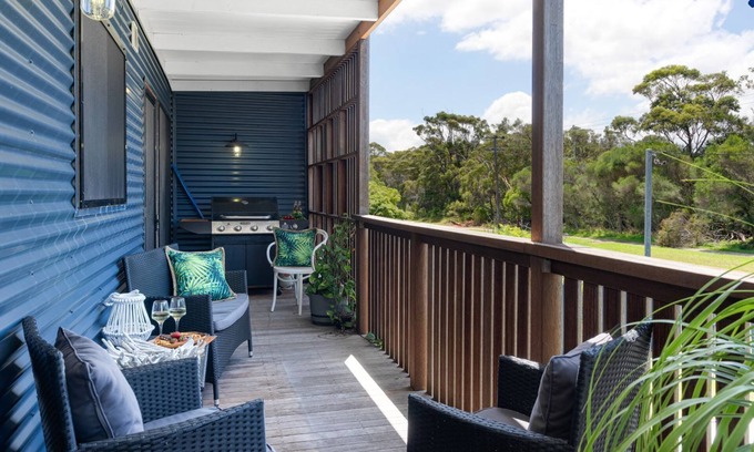 Culburra Beach House | Casa Blu – steps from Culburra Beach's blue waters
