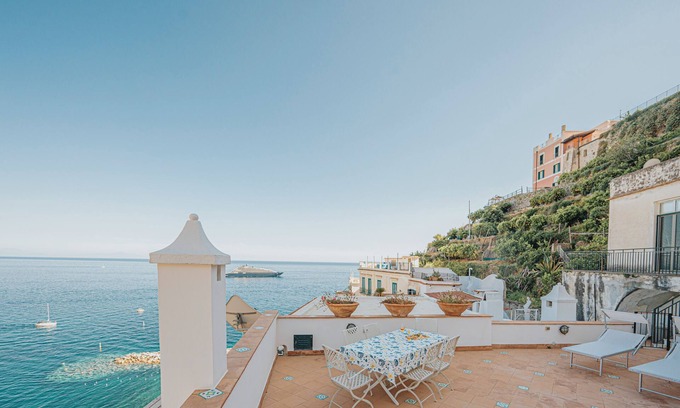 Atrani Apartment | Casa Blue Torricella by Elite Villas