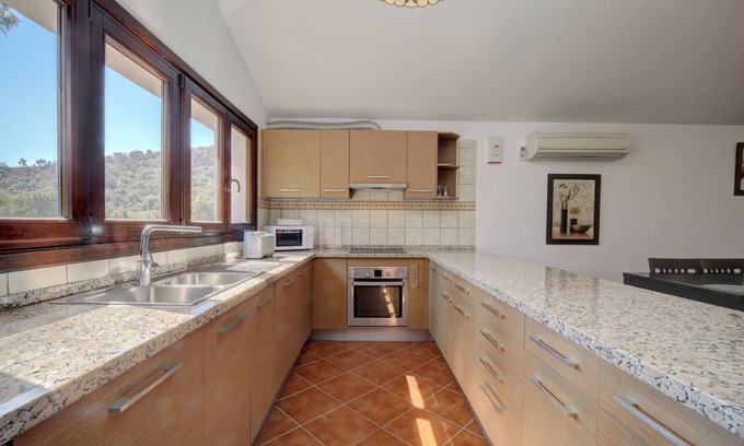 Casares Apartment | Casa Bonita, a lovely apartment nestled in the lush Acedia Valley