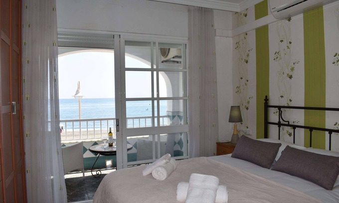 Caleta de Velez House | Casa Brisa Marina - a step away from the beach