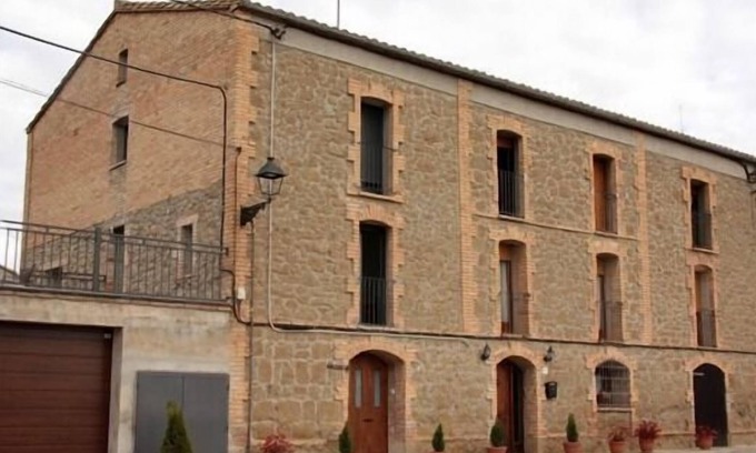 Pinell de Solsones Cottage | Casa Cal Fuster for 5 people