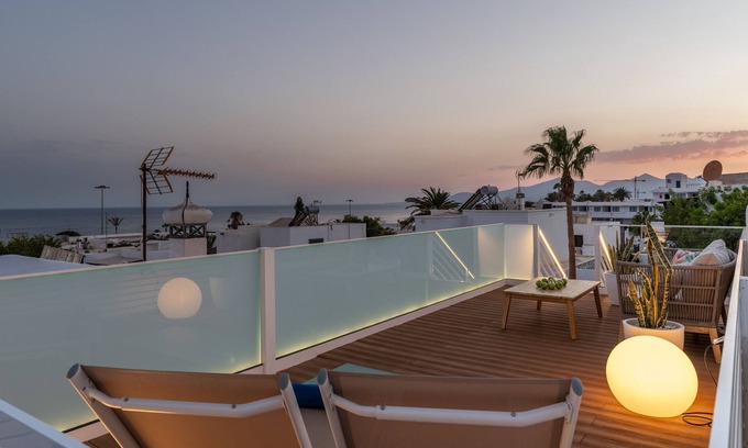 Puerto del Carmen Apartment | Casa Capricho, Sun Rooftop with sea views