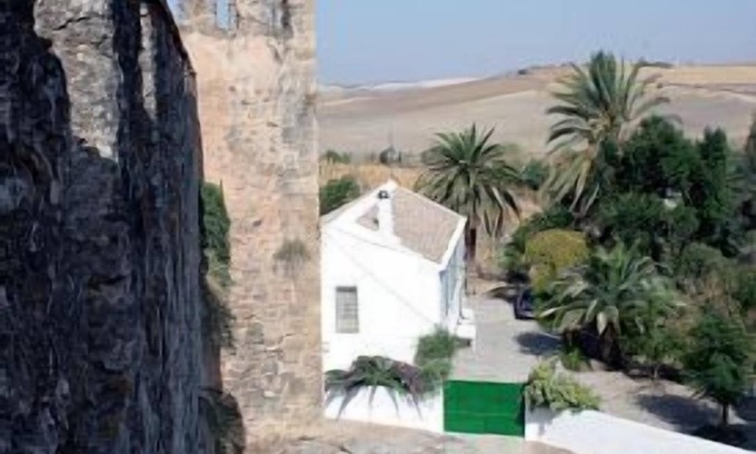El Coronil Cottage | Casa Castillo de Las Aguzaderas for 14 people