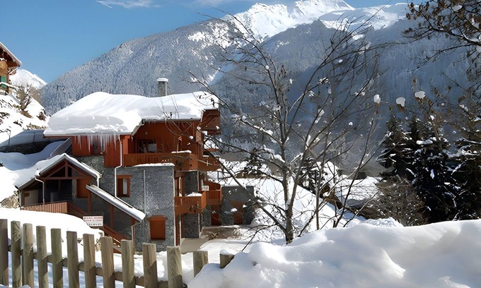 Champagny-en-Vanoise Ski Chalet | CASA-Chalet le Pointon 2 in Champagny-en-Vanoise