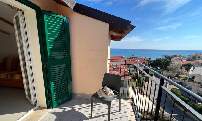 Riva Ligure Apartment | Casa Chiara - Sea View