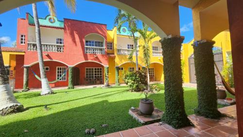 Colonia 10 De Abril Villa | Casa Colonial, Cozumel Villa Indigo