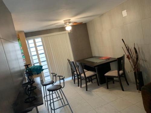 Monterrey House | Casa con dos recamaras