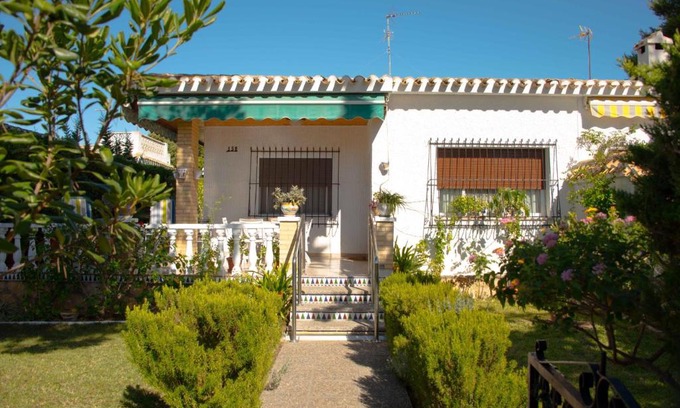 Orihuela Costa House | Casa con terraza