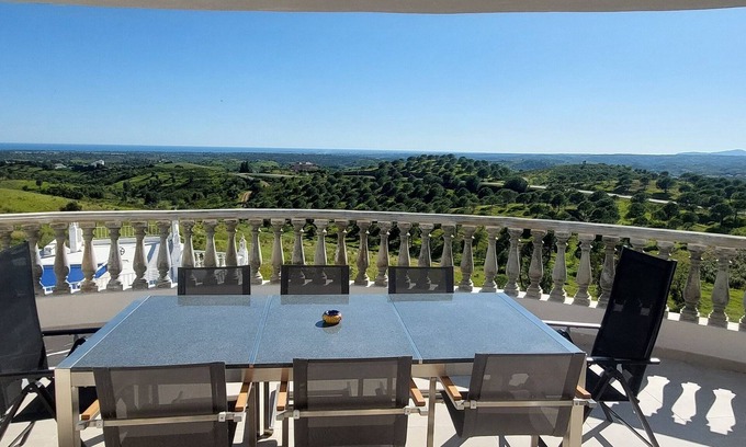 Conceicao Villa | Casa da Amizade - Tavira