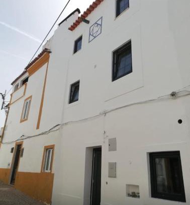 Avis House | Casa da Orada