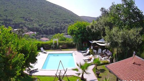 Bellona Villa | Casa De Crescenzo con piscina