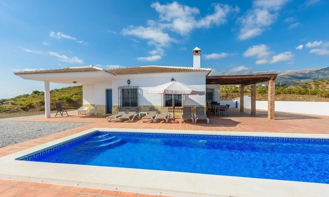 Canillas de Albaida Villa | Casa del Mar - RCP012 Canillas de Albaida by Ruralidays