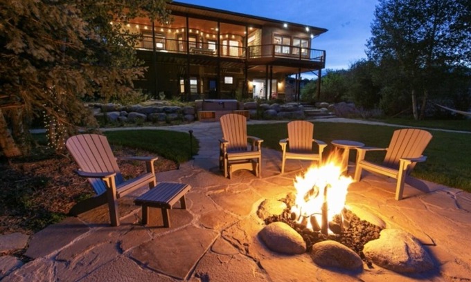 Buena Vista House | Casa Del Rio- movie theater, hot tub, sauna, pet friendly & boat ramp! #020796