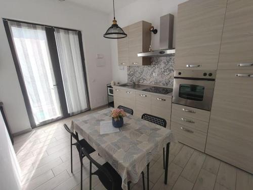 Buttapietra Apartment | CASA DI LISA Intero appartamento 45mt con parcheggio