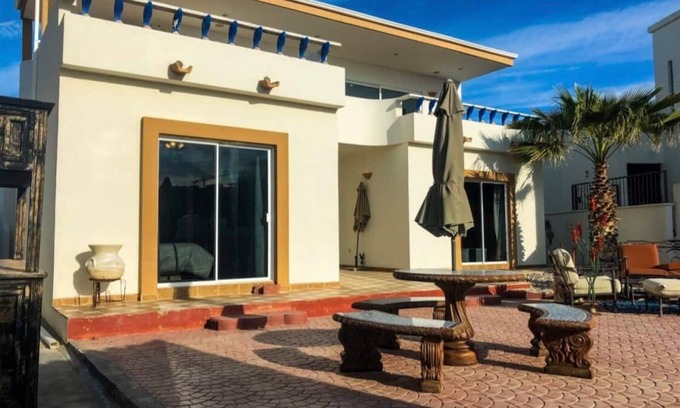 Centro House | Casa Diamante ~ Stunning Beach House ~ Pool Access