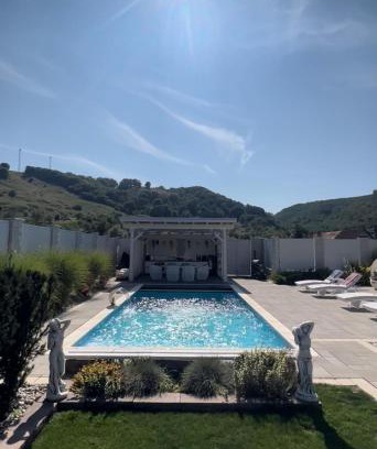 Axente Sever Villa | Casa din raiul Ardelean