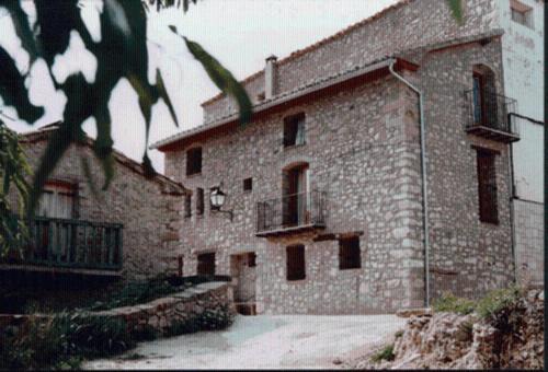 Morella House | Casa Enduella