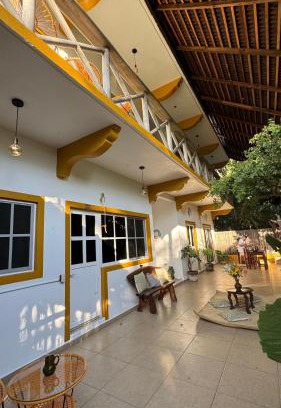 San Pedro Pochutla House | Casa Eulogia y Fortunata con AC y Desayuno a pasos del mar