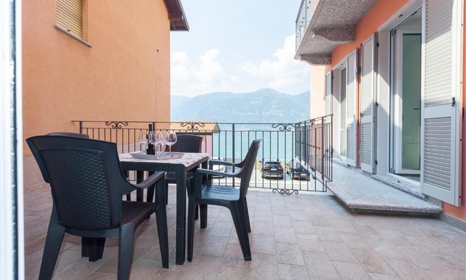 Lezzeno Apartment | Casa Fiore