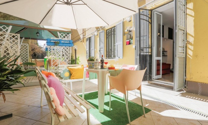 Castelletto Apartment | Casa Genova Centro Grande Giardino Acquario a due Passi Centro e Stazione al vol