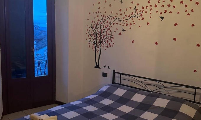 San Giulio Island Apartment | Casa Ginny is an apartment located in the heart of Orta, close to Piazza Motta