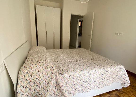 Vallecrosia Apartment | Casa grigio perla