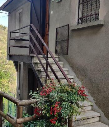 Granaglione Apartment | casa immersa nel verde