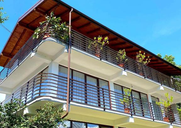 Borsa House | CASA IONUȚ
