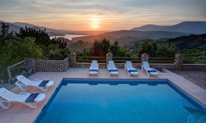 El Gastor Villa | Casa Irene - Four Bedroom Villa, Sleeps 7