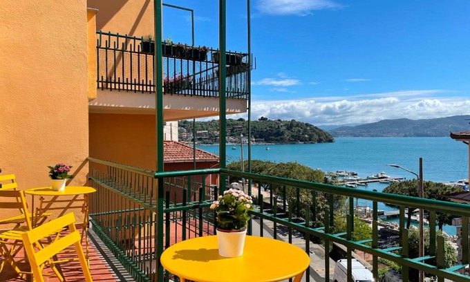 Portovenere Apartment | Casa Irene terrazza vista mare e garage