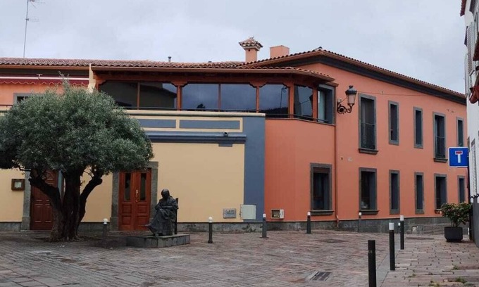 La Solana House | Casa Ita, ideal for family trips, groups of friends or business stays.