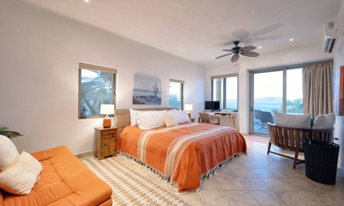 El Sargento House | Casa Kalalita – 5 BDR Oceanfront Retreat in El Sargento with Casita