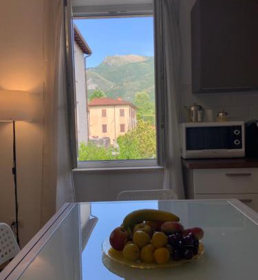 Camaiore Apartment | Casa La Wanda - Camaiore Toscana - 2 Br & Terrace