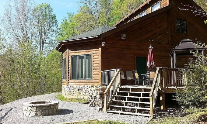 Butler House | Casa Lago Lakefront on Watauga Lake, covered boat dock, boat slip, water toys