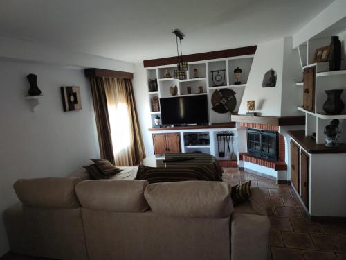 Iznajar House | CASA LAURA