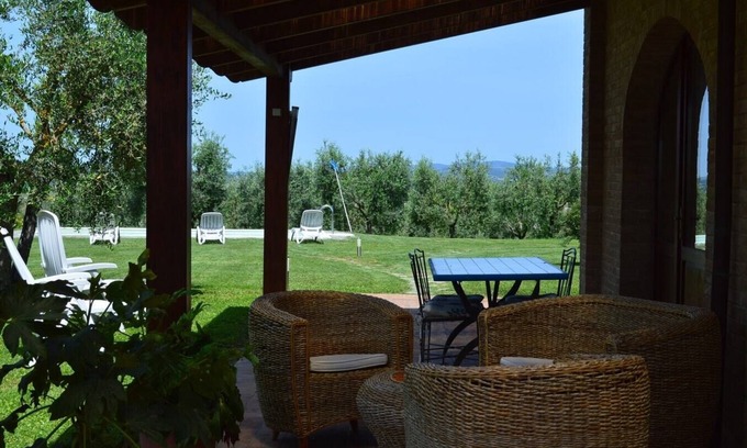 Ponte di Gabbiano Villa | Casa Leotta - Private villa with swimming pool