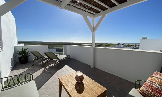 Conil de la Frontera City Center House | Casa Levante - Very modern townhouse with fantastic views close to beach and town