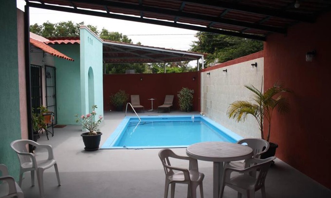 Merida Municipality House | Casa llena de vida con alberca