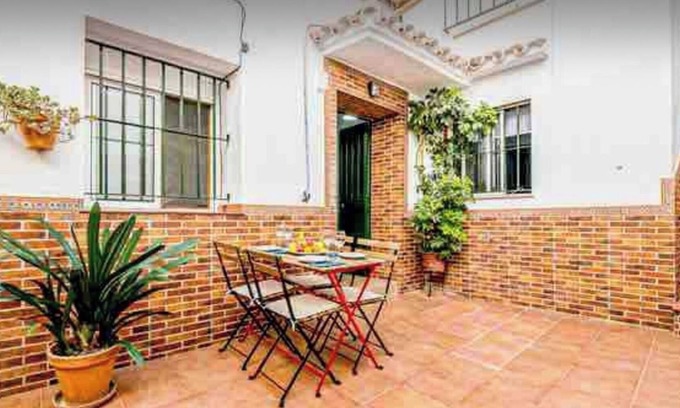 Arcos de la Frontera House | Casa LOS Geranios Ideal Para Relajarte en Familia o con Amigos