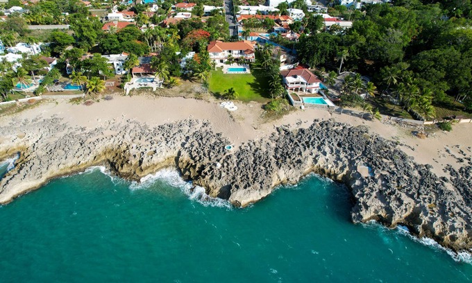 Playa Chiquita Villa | Casa Los Sueños: Oceanfront Elegance Meets Tropical Luxury!