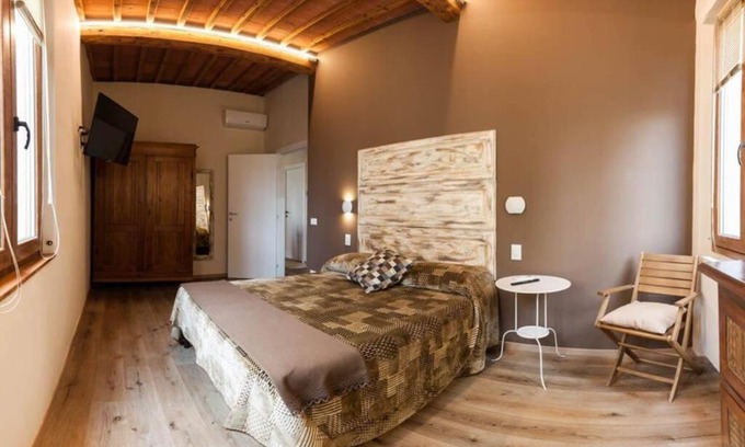 San Giovanni Valdarno Apartment | Casa Luce - cosy and trendy flat