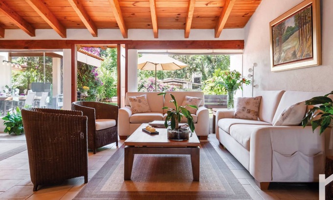 Valle de Bravo House | Casa Male: Beautiful House in Avándaro with Garden