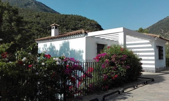 Benamahoma Cottage | Casa Mamá Tere for 8 people