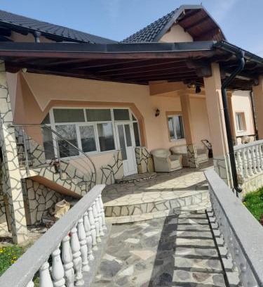 Brusturi House | Casa Manu