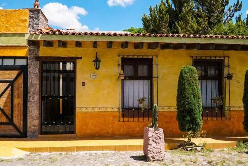 La Magdalena House | Casa Margarita , La fuente de la luna