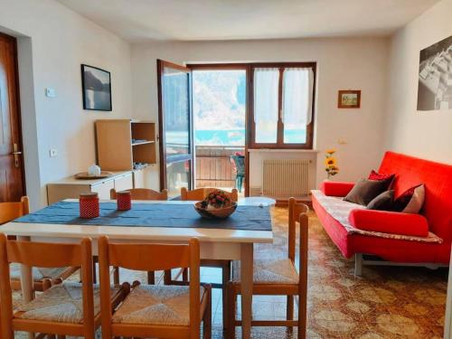 Val Maria-Pur Apartment | Casa Maria balcone