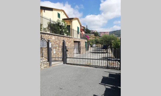 Santo Stefano al Mare House | Casa Mary