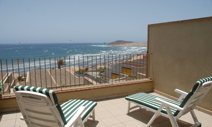 El Medano Apartment | Casa Médano 37 Beach apartment, overlooking the sea.