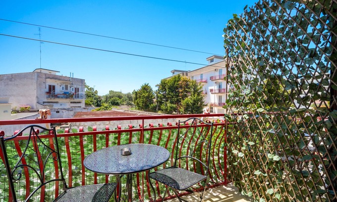 Municipio 5 Apartment | Casa Merlino - Triple Room with Balcony